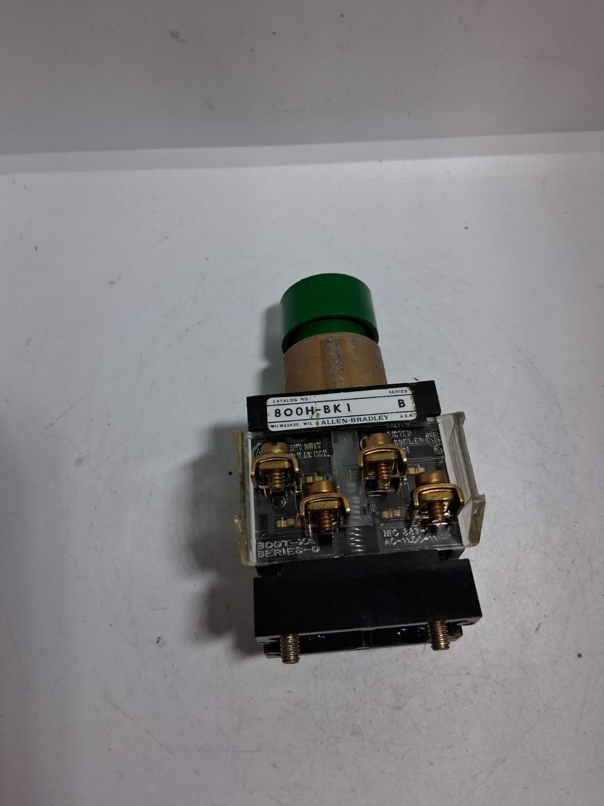 ALLEN BRADLEY 800H-BK1 PUSHBUTTON EXTENDED GREEN 2NO/2NC SERIES B NNB