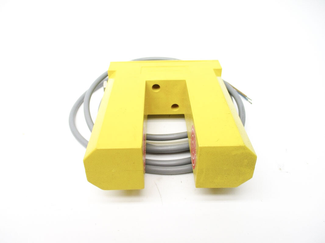 TURCK SI30-K33-RZ3 20-250VAC 8A NSNP