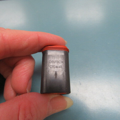 DEUTSCH DT06-4S-P012 Qty of 20 per Lot 4 position Rectangular Connectors – Ho