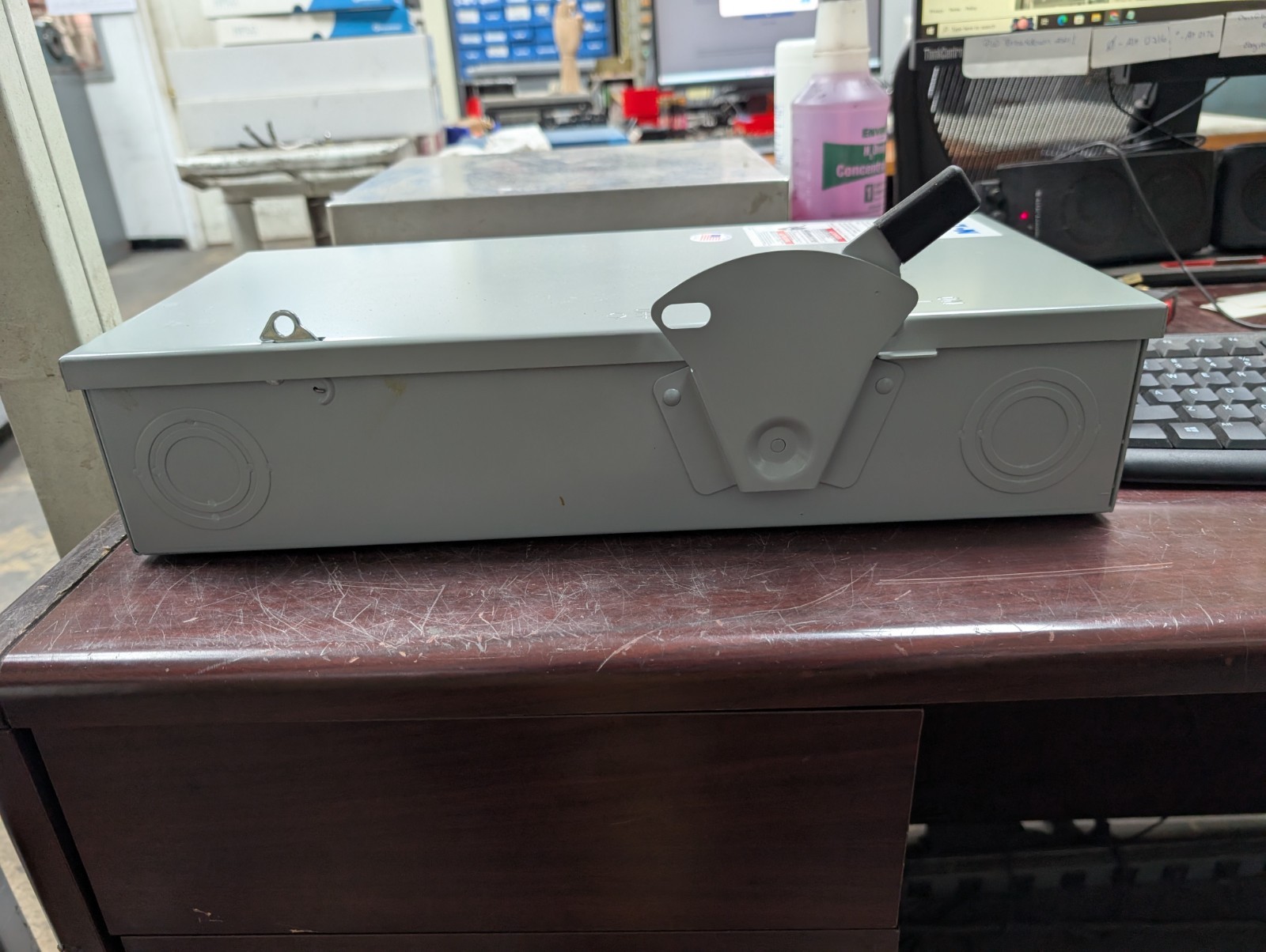 🤪 NEW EATON 100 AMP NON FUSED SAFETY SWITCH 240 VAC 3Ø 30 HP DG323UGB