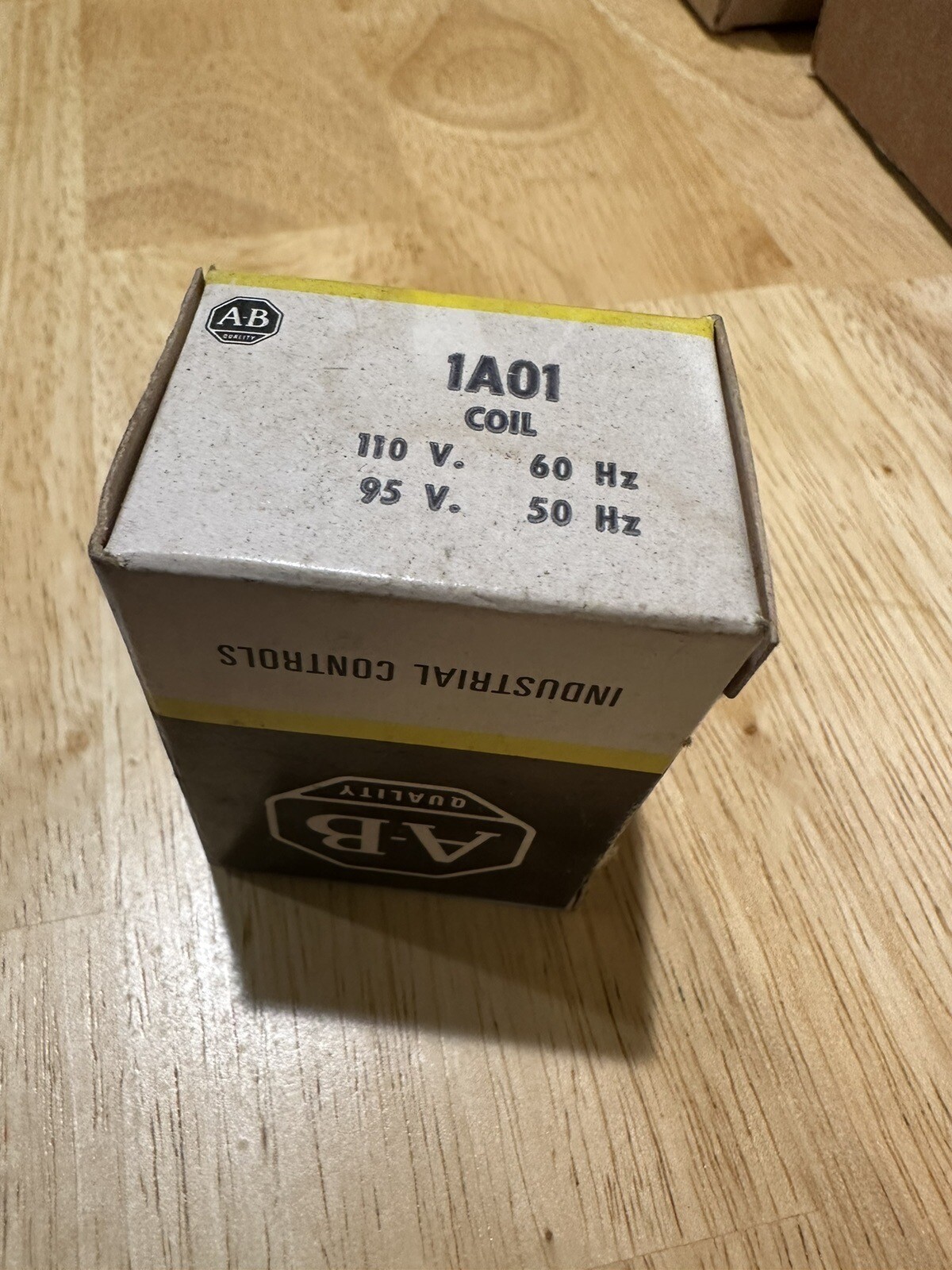 Allen Bradley 1A01 Operating Coil 95V 50Hz / 110V 60Hz