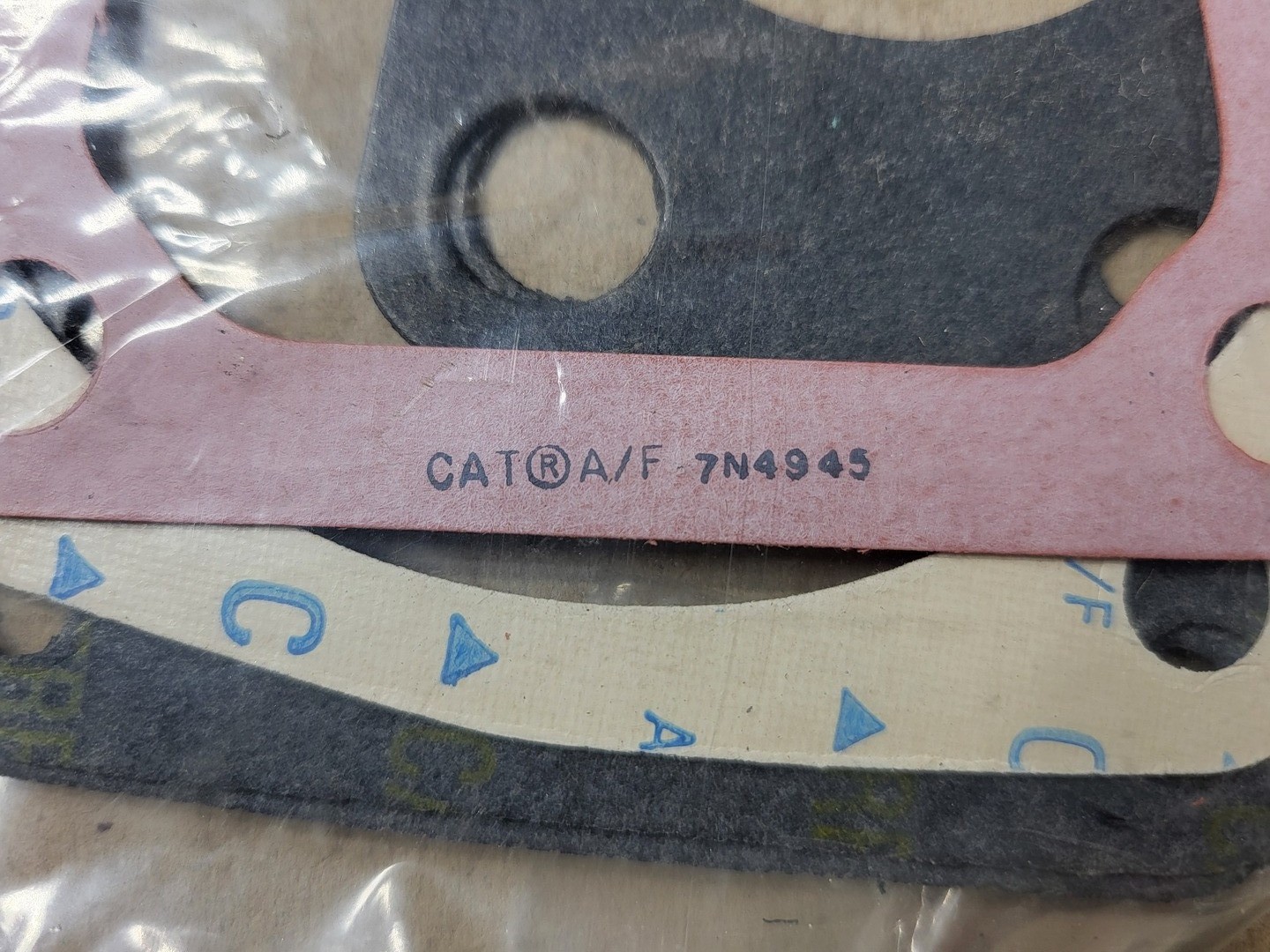 SURPLUS NEW Caterpillar 5615531 Gasket Kit – Heavy Machinery