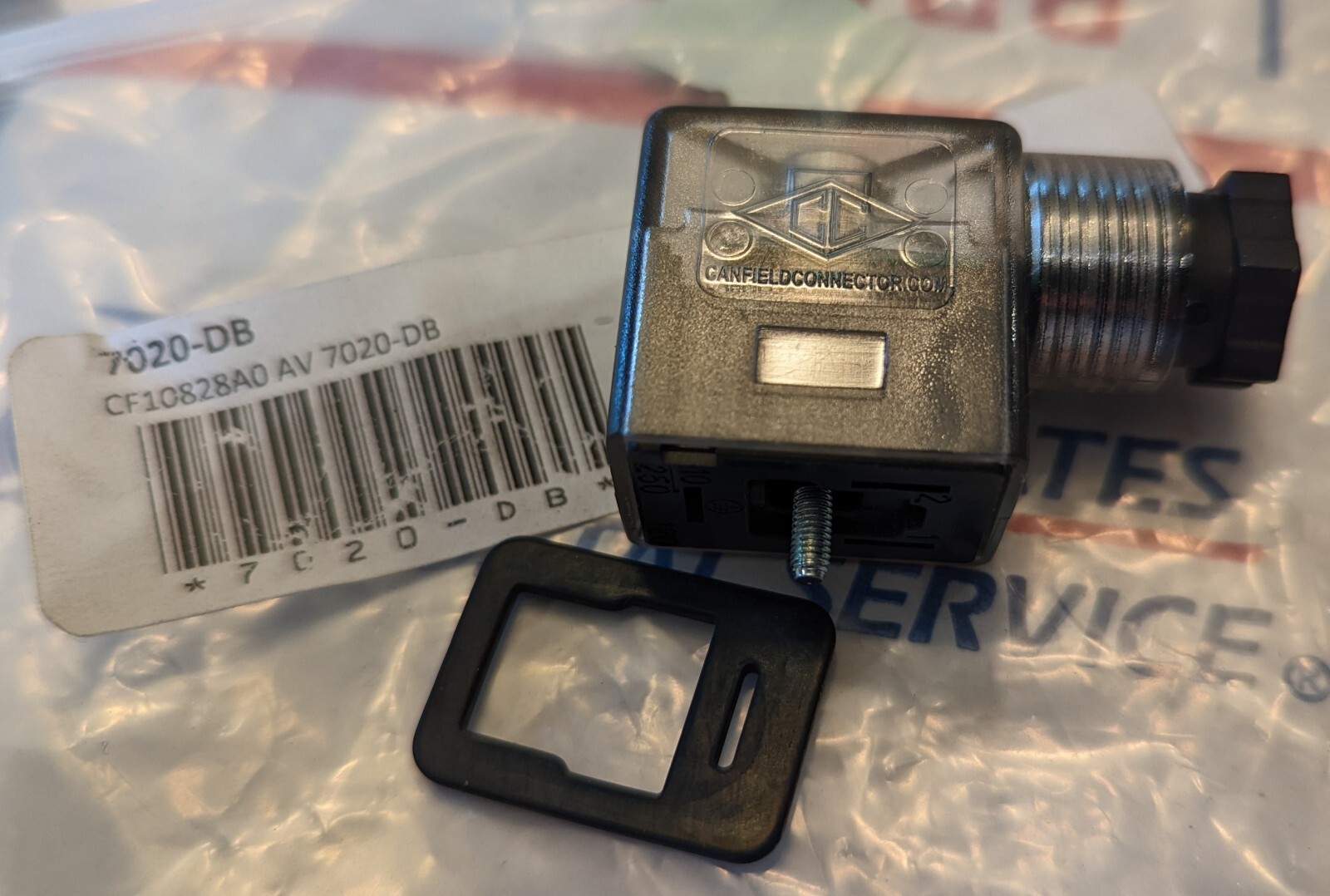 Canfield Connector CO 7020-DB Solenoid Connector 7020DB nos Surplus No Box