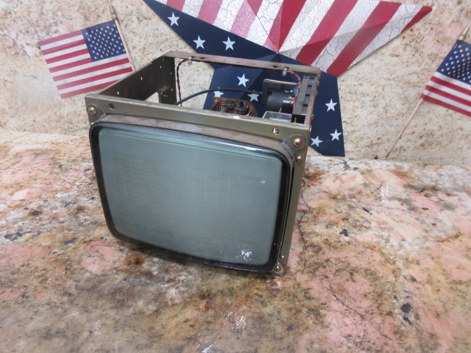 TOTOKU DISPLAY MONITOR A61L-0001-0093 MDT947B-2A 117821446 OCT-1989 REV. 1-B