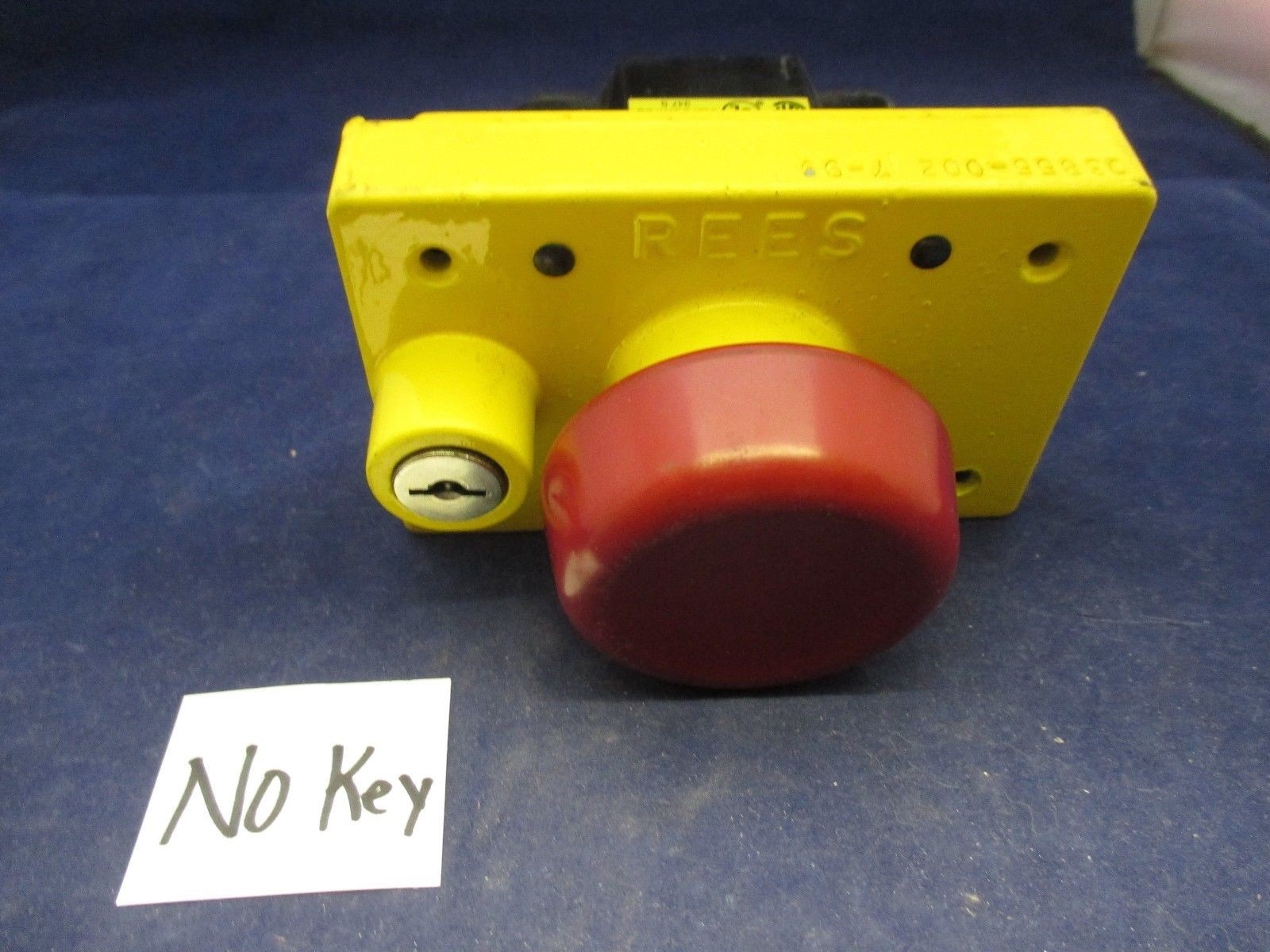 Rees 03855-022 Push Button no key