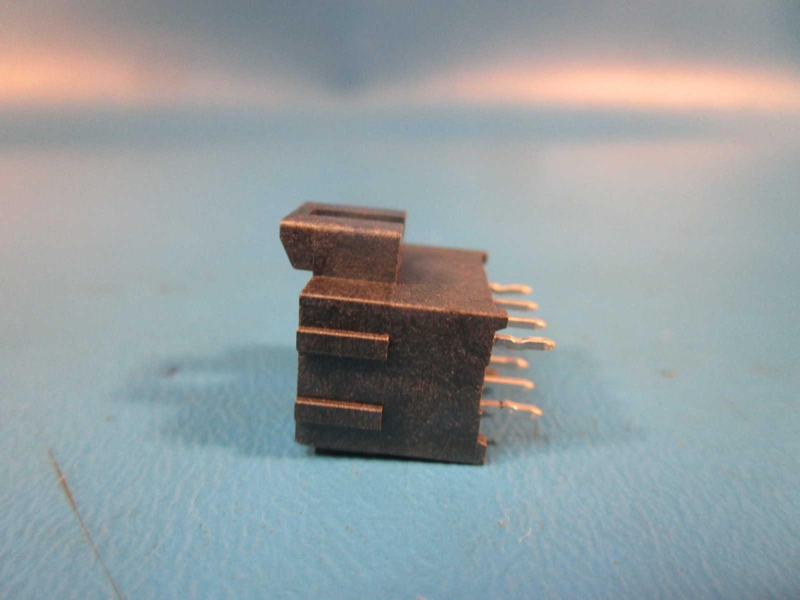 LOT OF 17 Molex 1722981208, Ultra-Fit Vertical Header, 3.50mm Pitch, Dual Row