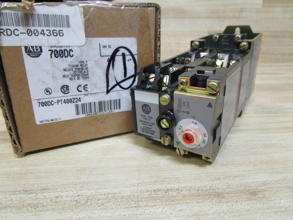 Allen Bradley 700DC-PT400Z24 Control Relay 700DCPT400Z24