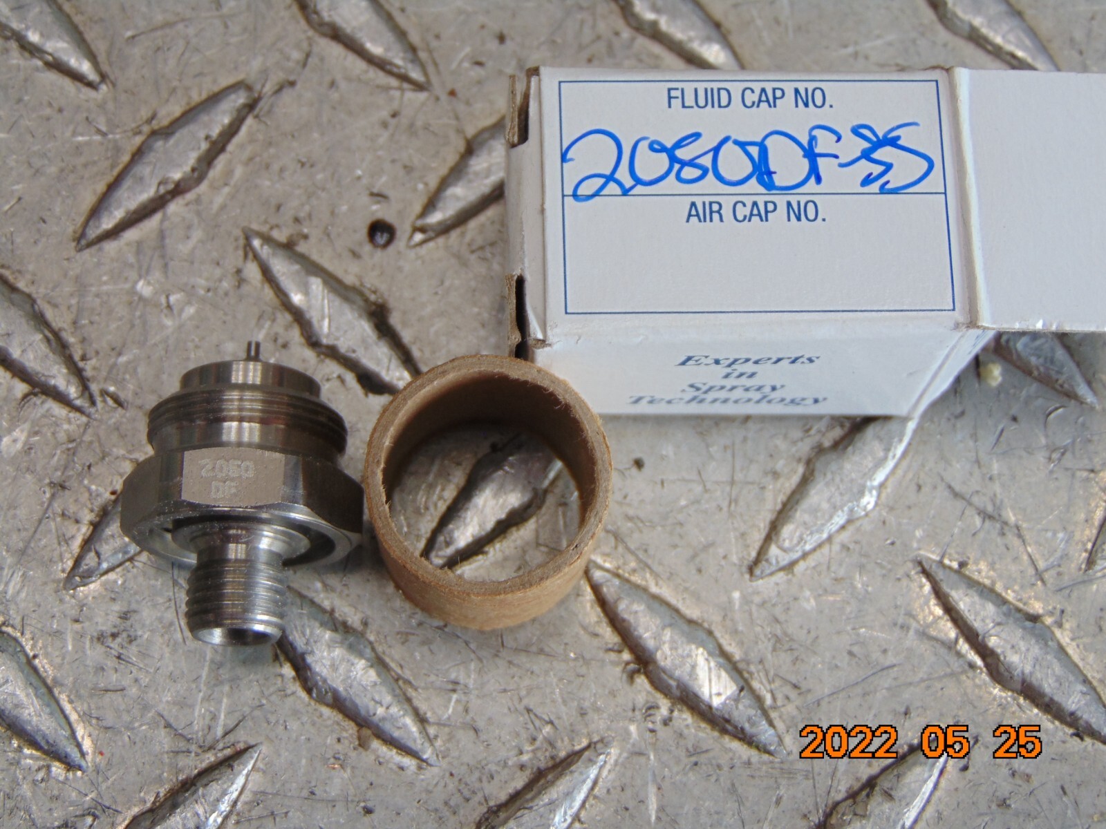 NEW SPRAYING SYSTEMS 2050DF SS SPRAY TIP NOZZLE- FREE SHIPPING
