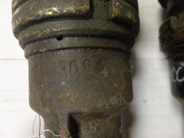Old Locomotive Steam Engine Part 2pcs