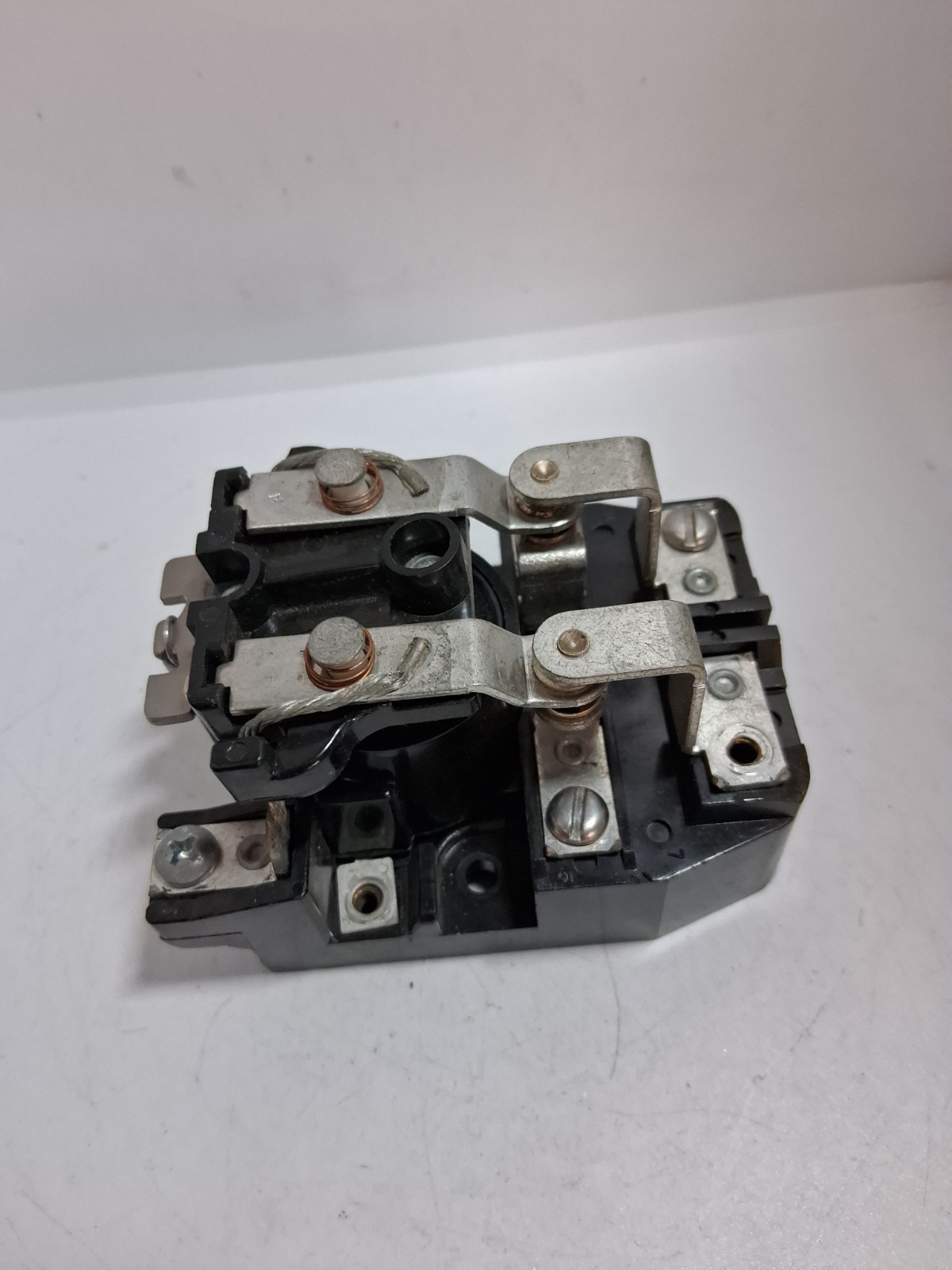 DAYTON 3X749E POWER RELAY 30A 2HP 240V 50/60HZ