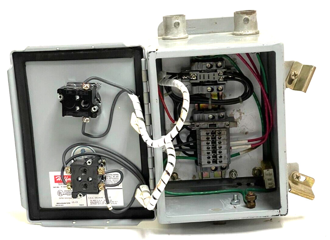 HOFFMAN 8″ NOMINAL SCREW DOWN WALL MOUNT A8066CH ENCLOSURE