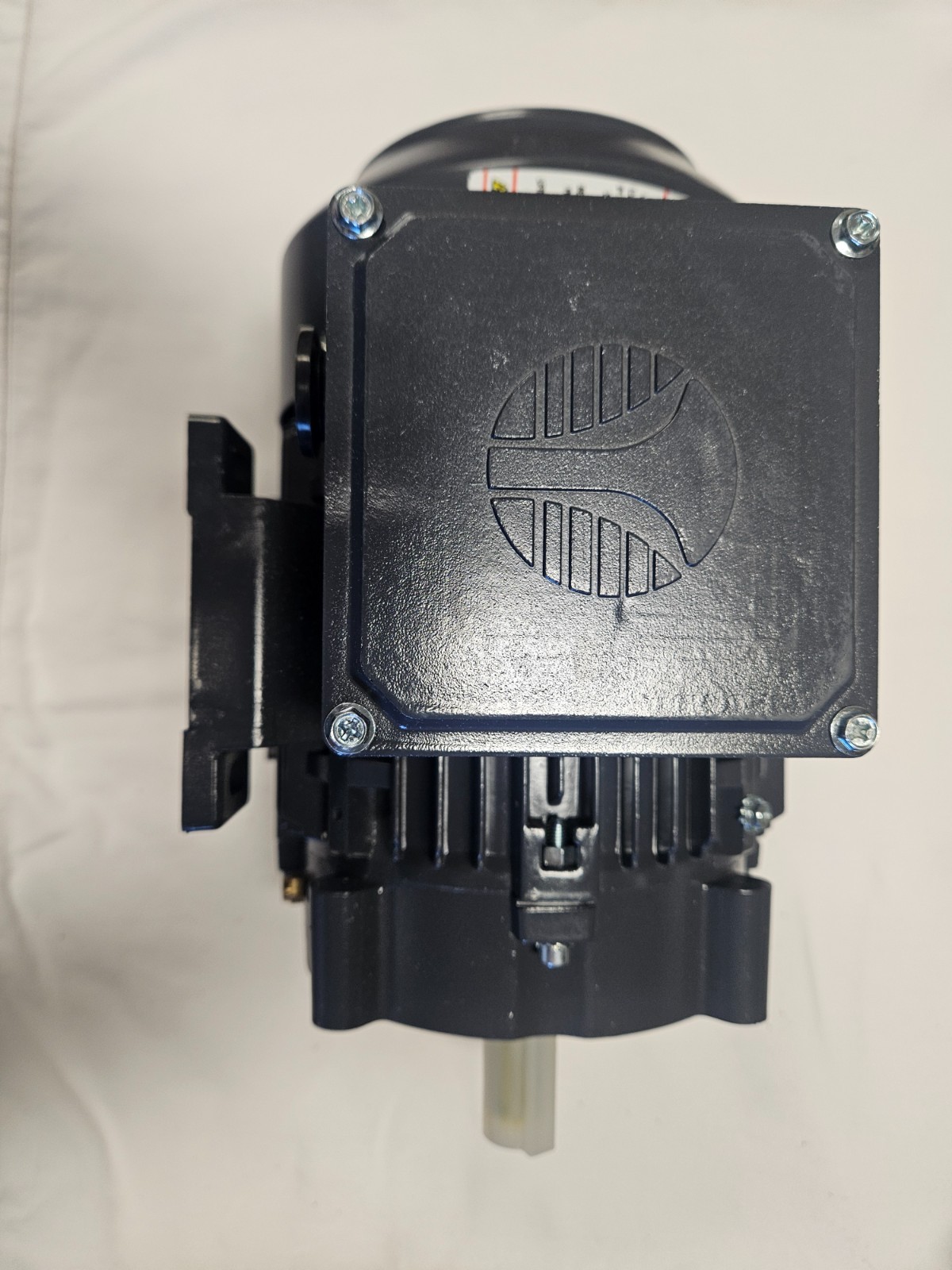 TECHTOP BL3-AL-TF-56C-2-B-D-2 Electric Motor 56C Frame 2PH TEFC 3450 RPM **NEW**