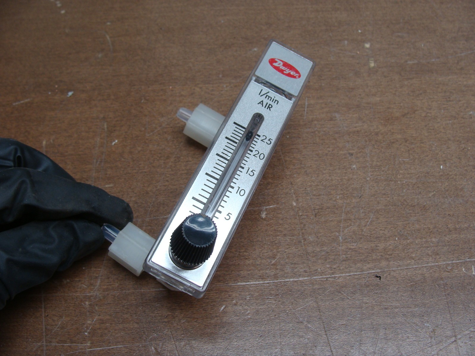 LOT OF 2 DWYER RATE-MASTER FLOWMETERS RMA-22-SSV 2″ SCALE 2-25 LPM AIR