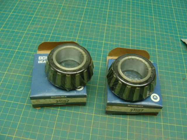LOT OF 2 GENUINE BOWER BCA TAPERED ROLLER BEARINGS 31597