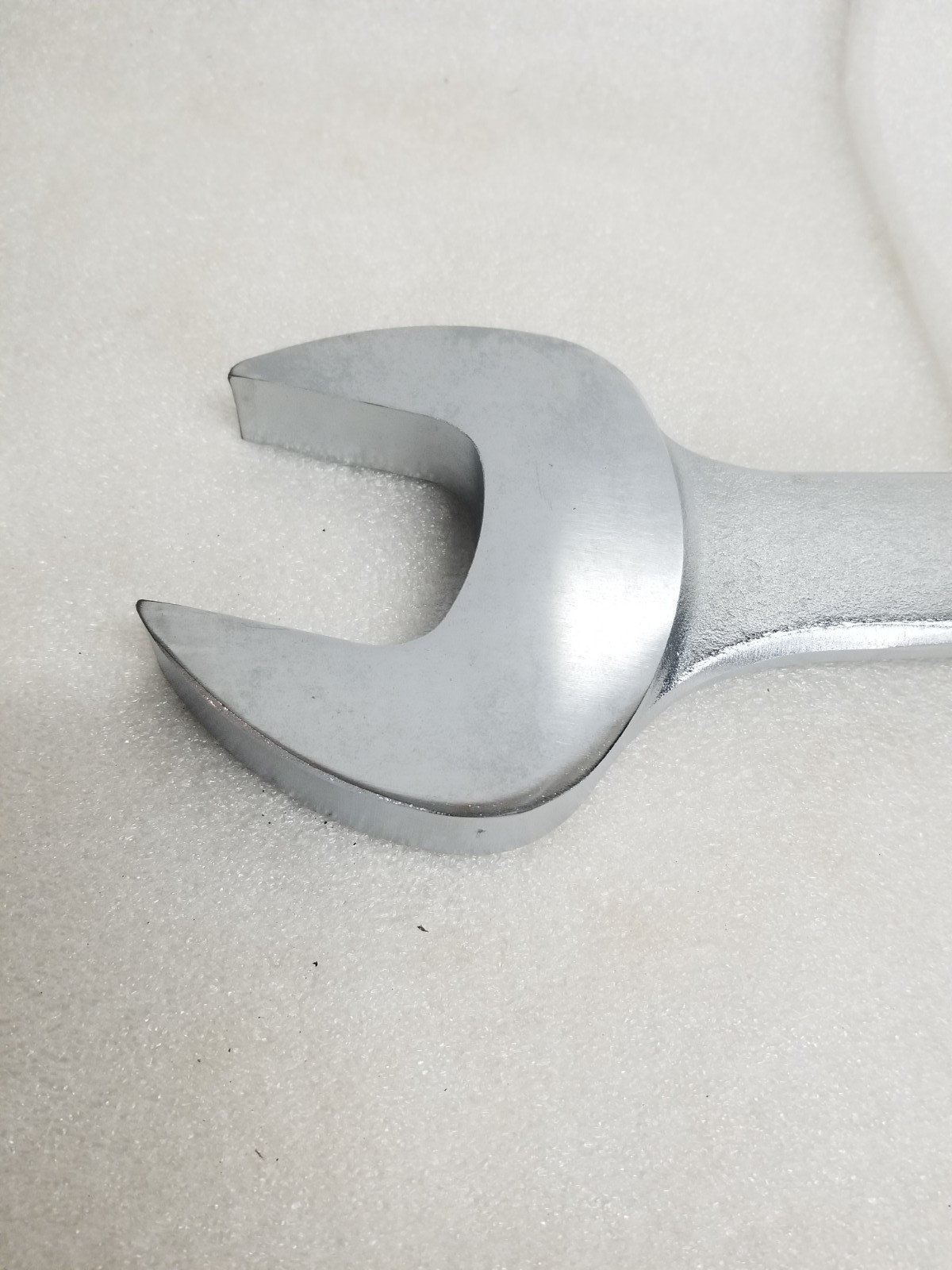 S-K Tools C76 Combination Wrench 2-3/8″ SurGrip 12-Point 30.5″-OAL Made in USA
