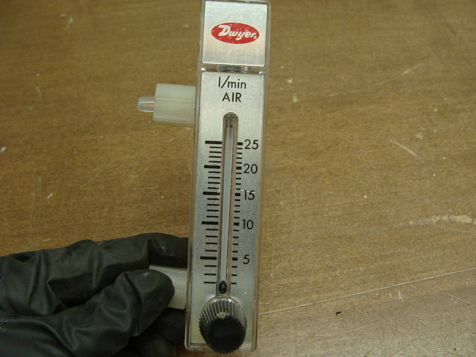 LOT OF 2 DWYER RATE-MASTER FLOWMETERS RMA-22-SSV 2″ SCALE 2-25 LPM AIR