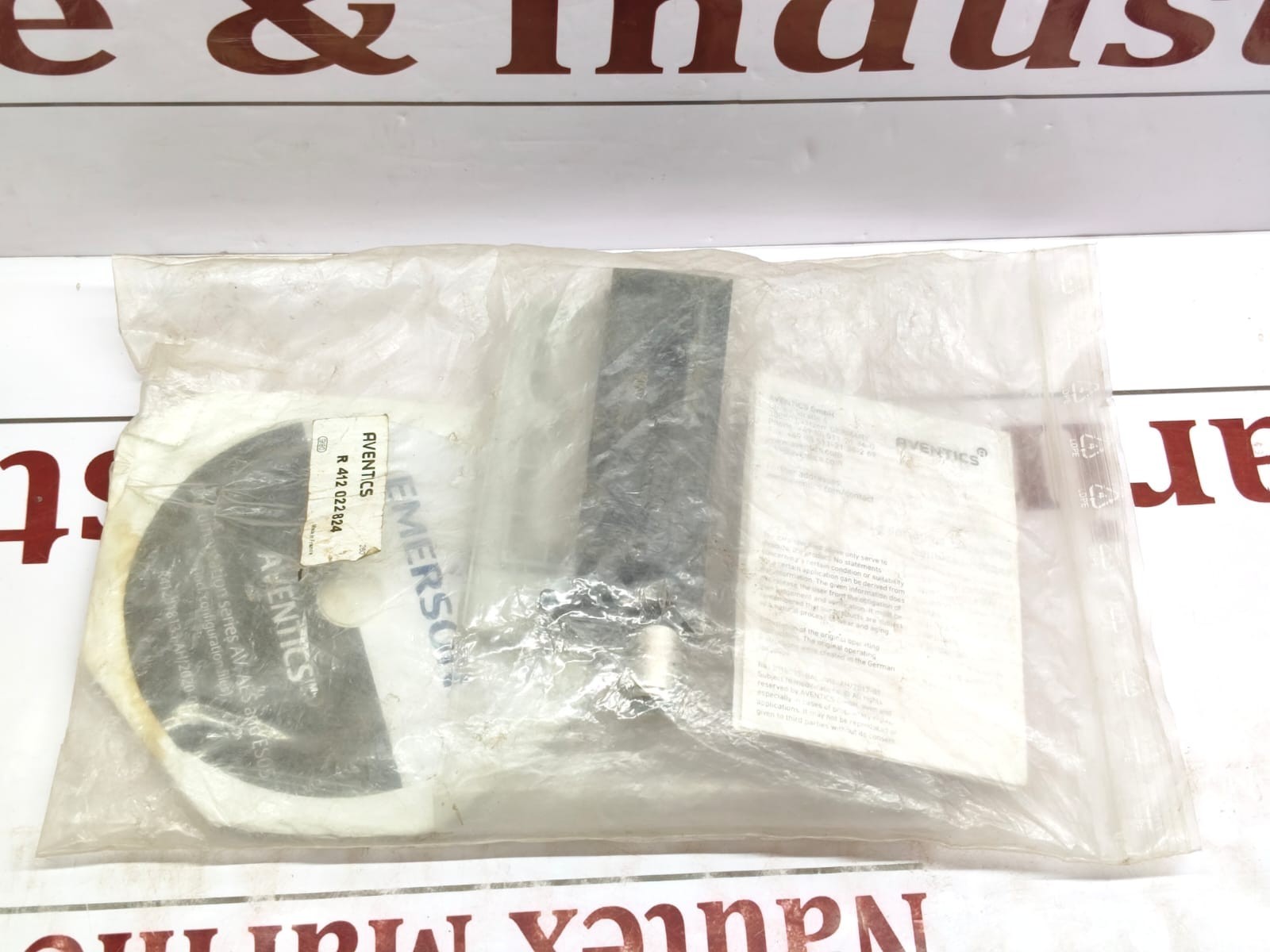 Aventics R412022824 Emerson AV05-4VP-AES-4VP Extension Kit Base Plate NEW OEM