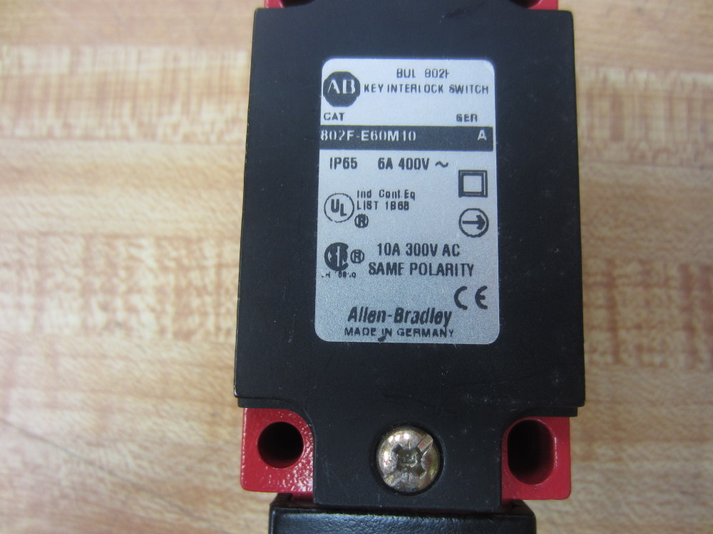 Allen Bradley 802F-E60M10 Safety Key Switch 802FE60M10 Series A
