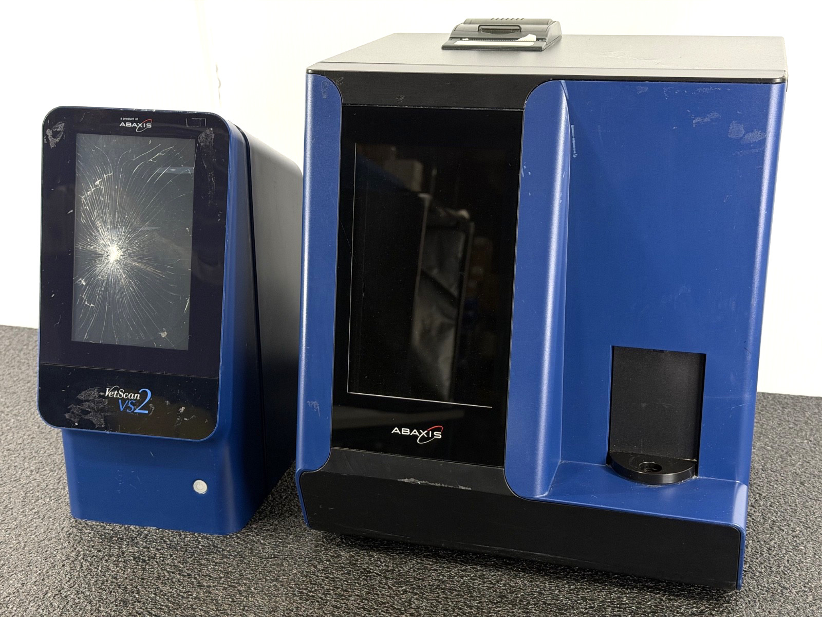 Abaxis VetScan HM5 & VS2 Chemistry Hematology Analyzer