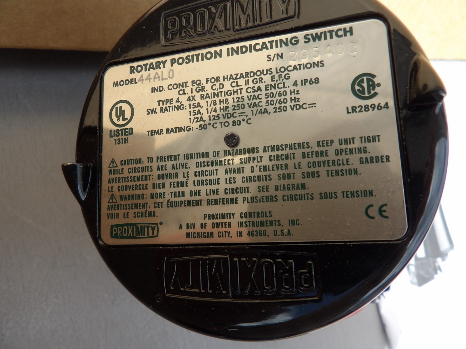 NEW DWYER PROXIMITY MARK 4 SENSOR ROTATING POSITION INDICATOR SWITCH 44AL0
