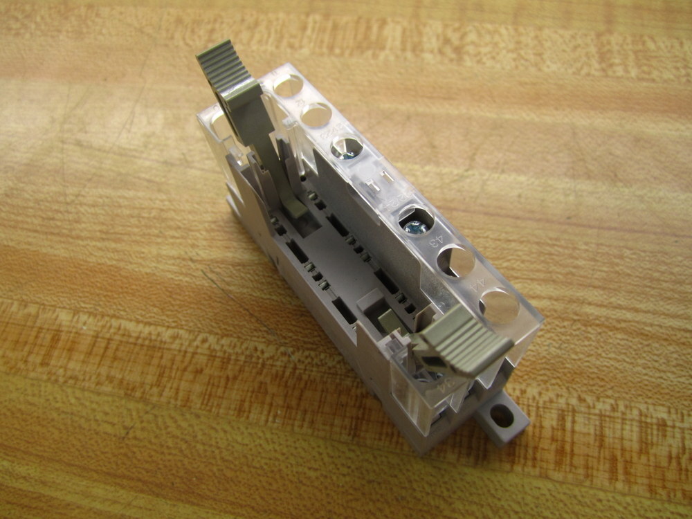 Omron P7SA-10F-ND Relay Socket P7SA-10F-ND DC24V (Pack of 6)