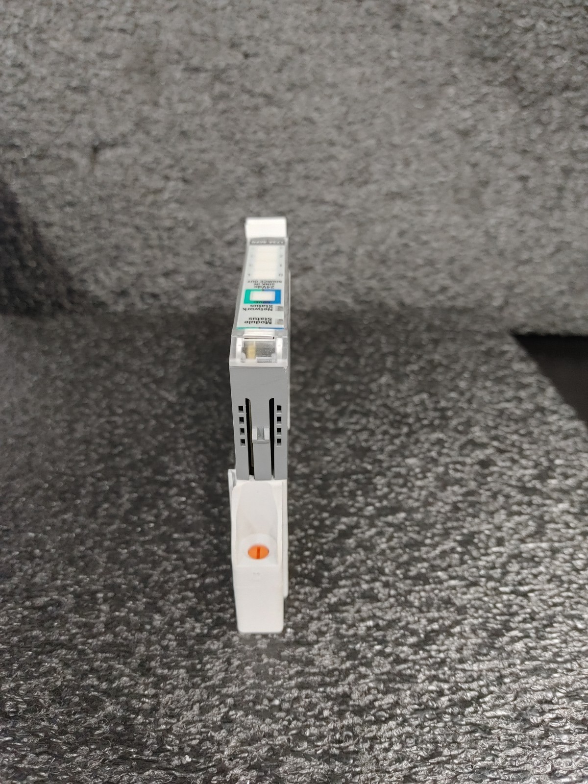 ALLEN BRADLEY 1734-8CFG POINT I/O 8 Point Combination Module with Terminal Base