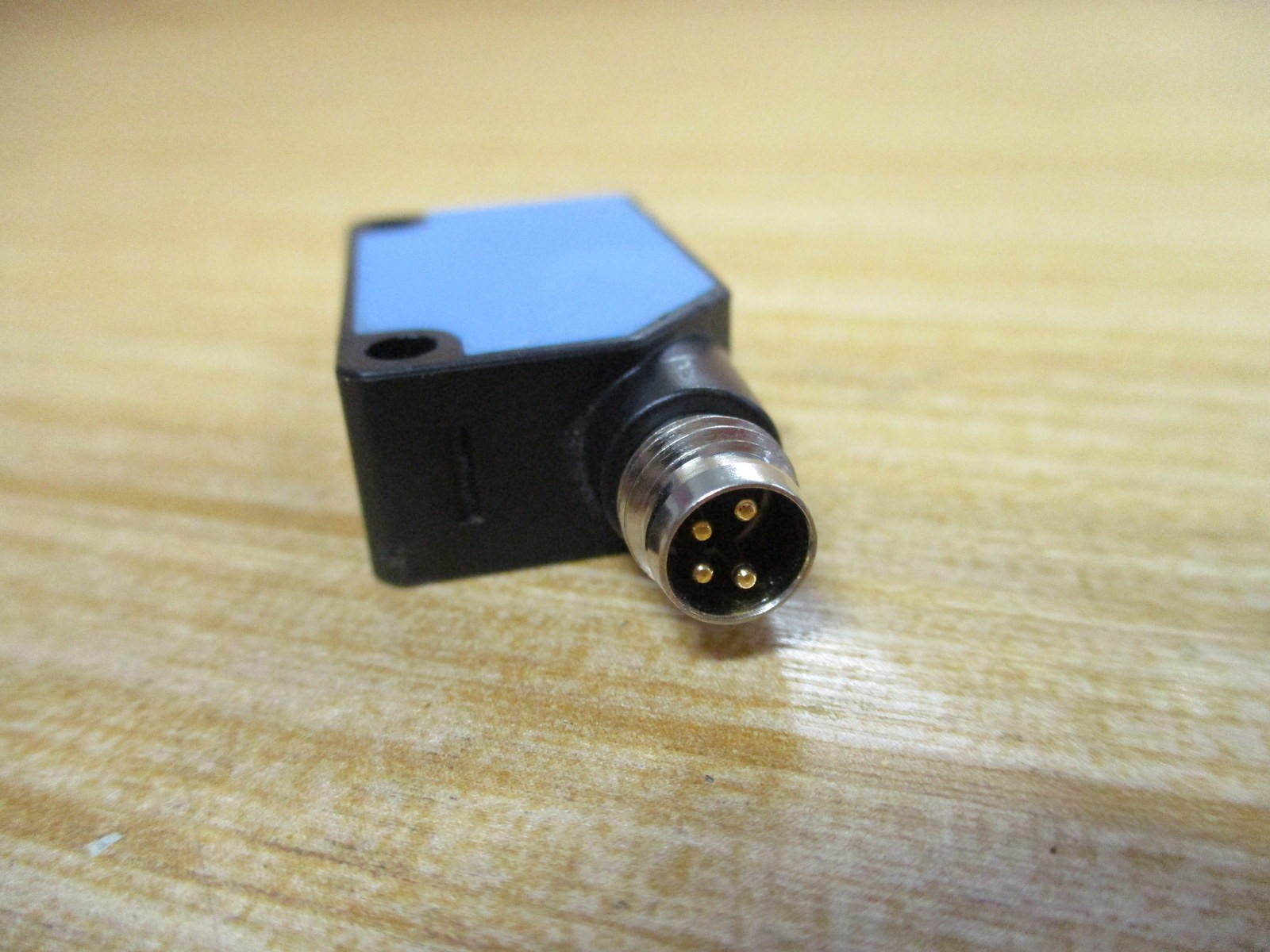 Sick WL8G-P2231 Photoelectric Sensor 6033188