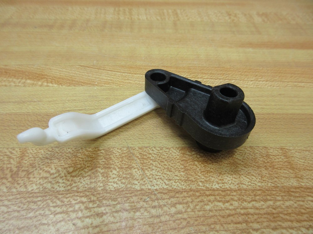 Navistar 2597225C91 Door Lever Kit