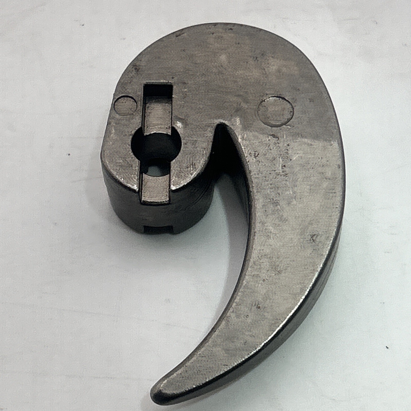 Maren 350 Hook, Twister