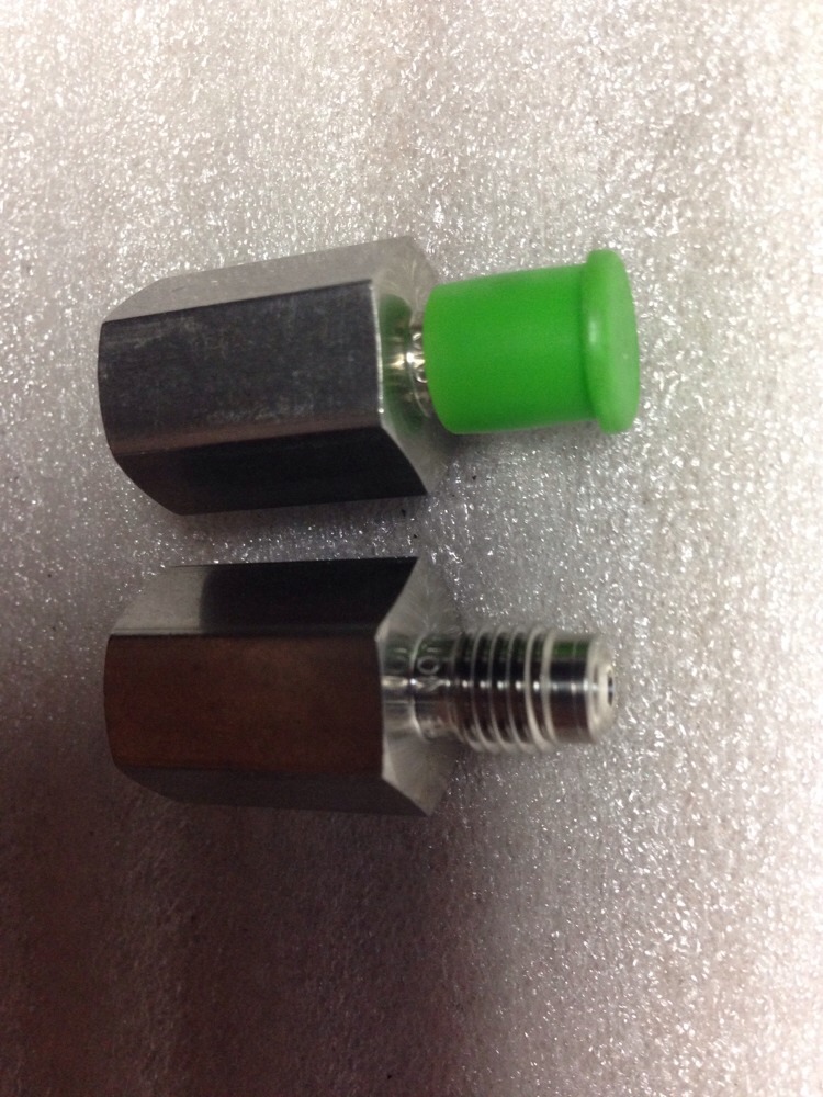 SWAGELOK 1/8″ Vcr X 1/8″ Fnpt, SS-2-vcr-7-2, SS2VCR72, Lot Of 2, C#38