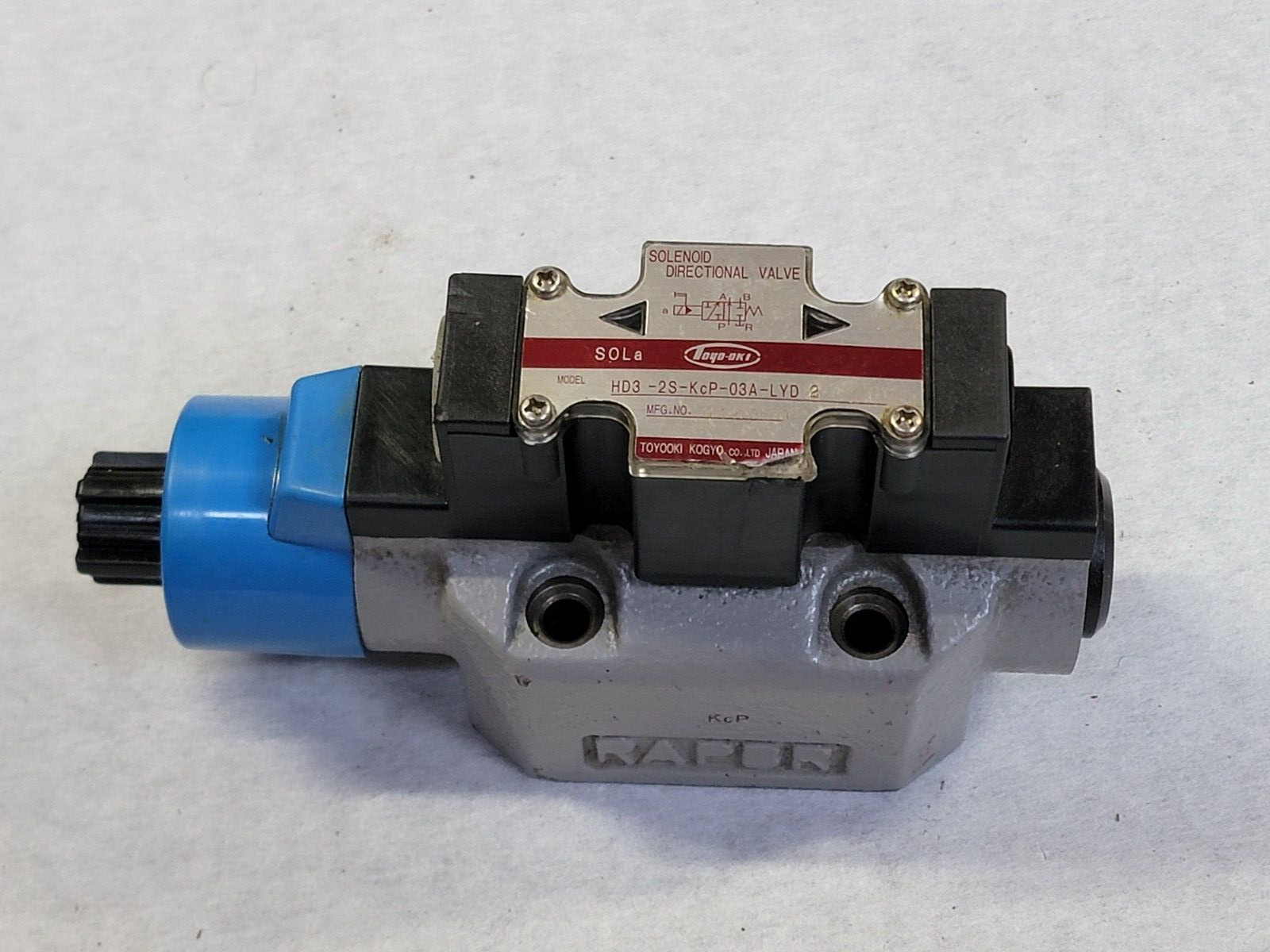 Toyo-oki Kogyo HD3-2S-KcP-03A-LYD 2 Hydraulic Valve NOS FREE SHIP LOC SHF J