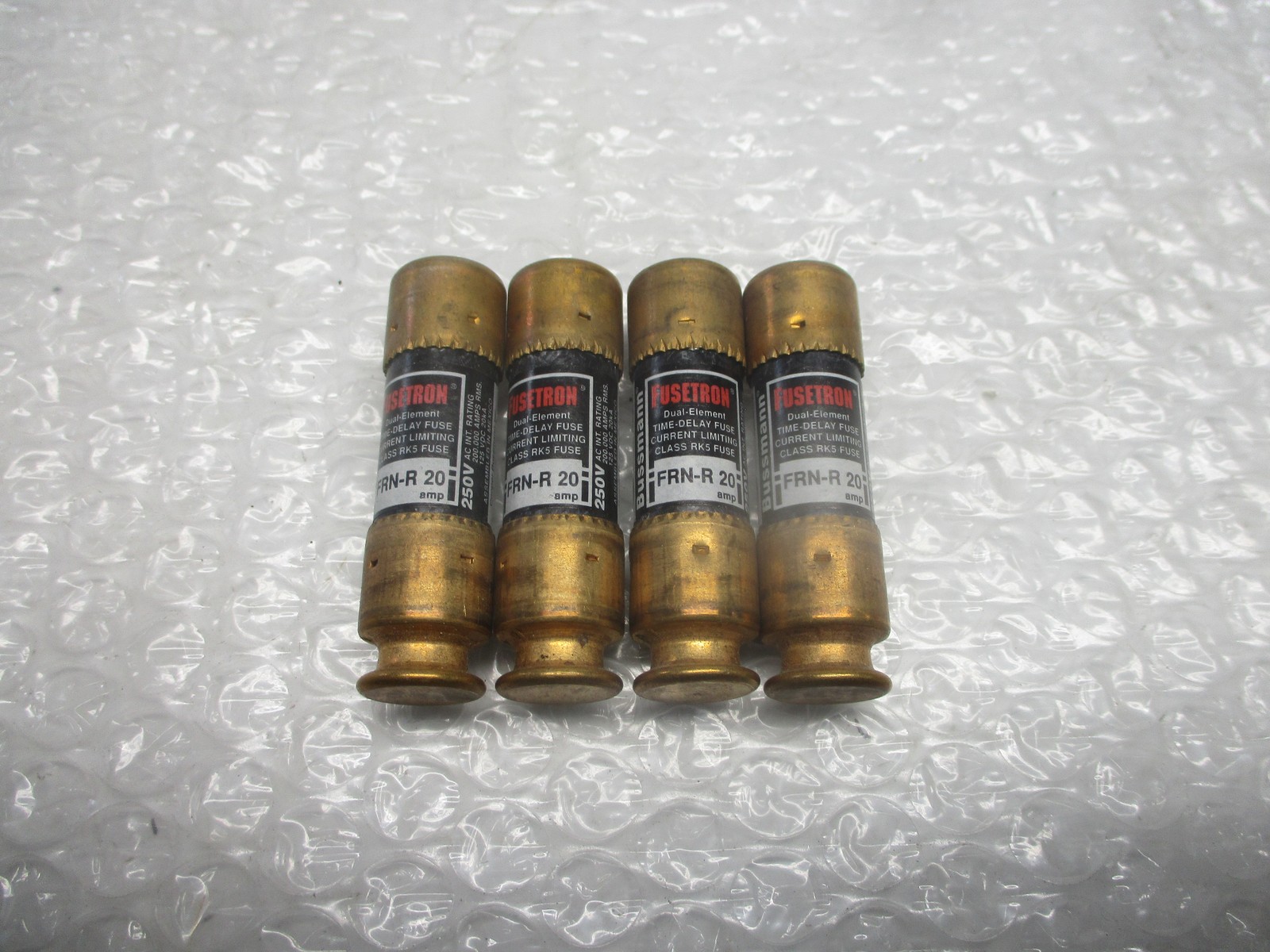 FUSETRON FRN-R-20 FUSE BLACK LOT OF 4 NSNP