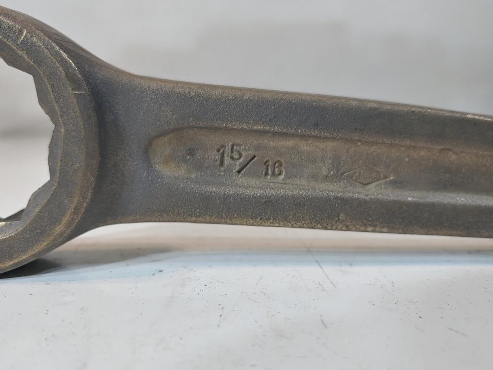 Ampco 1-5/16″ Aluminum/Bronze 12-Point Striking Wrench