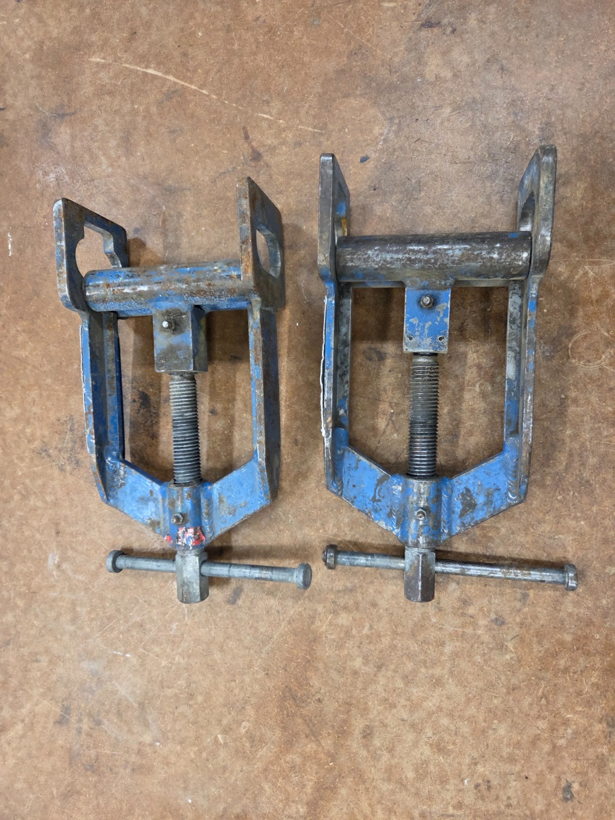 MUSTANG DBS-20C POLYETHYLENE PIPE ZQUEEZE TOOL 1-1/4” & 2”IPS Used missing lower