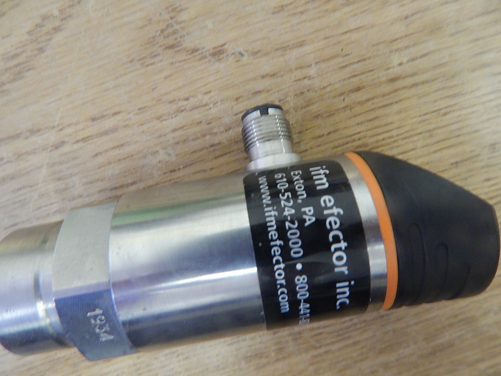 NEW IFM Effector PB 5 324 100 psi Pressure Sensor *FREE SHIPPING*