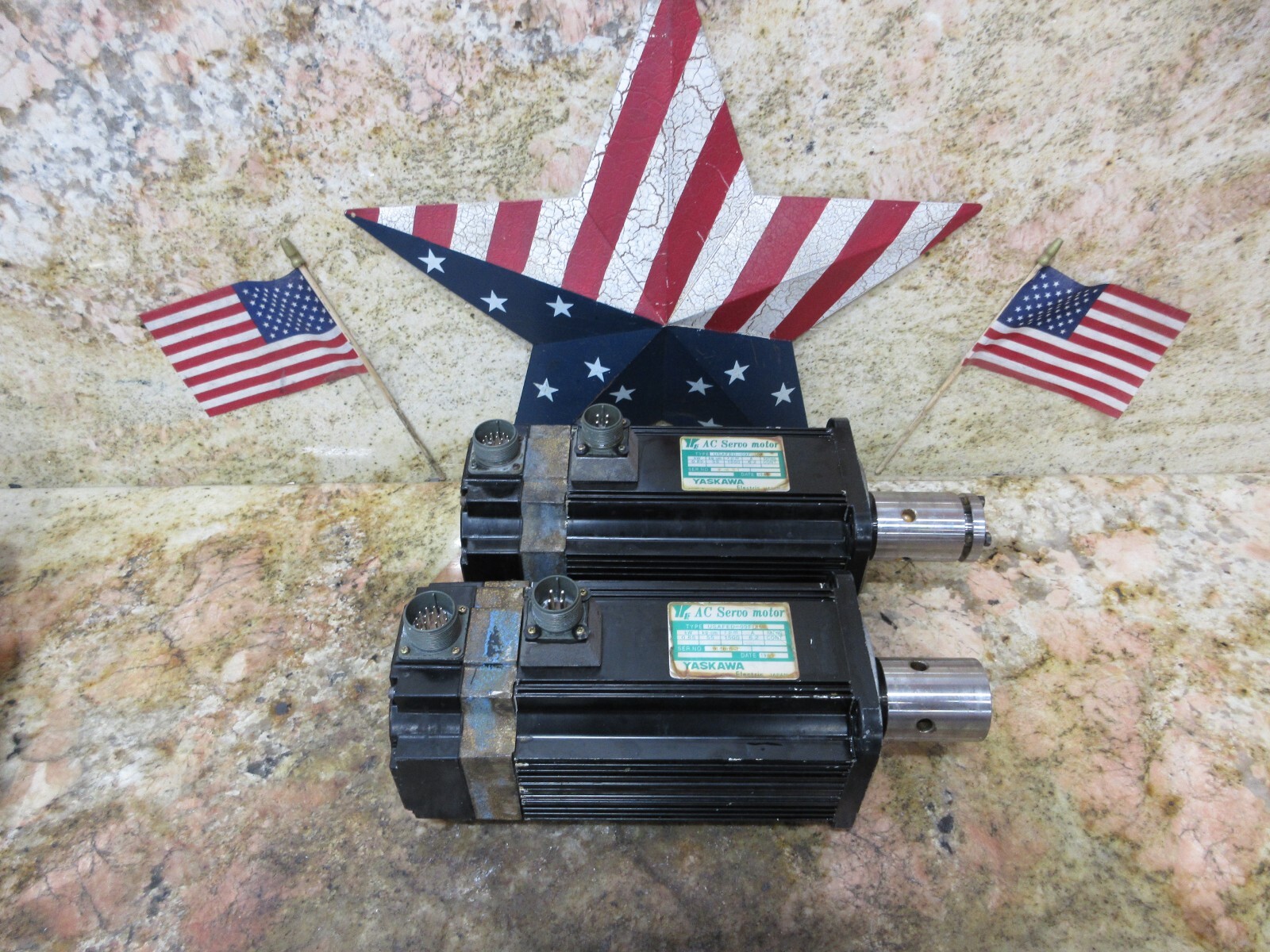 *SPECIAL PRICE* YASKAWA MORI SEIKI USAFED-09FB10X UTOPI-500UB01 MOTOR EACH 1