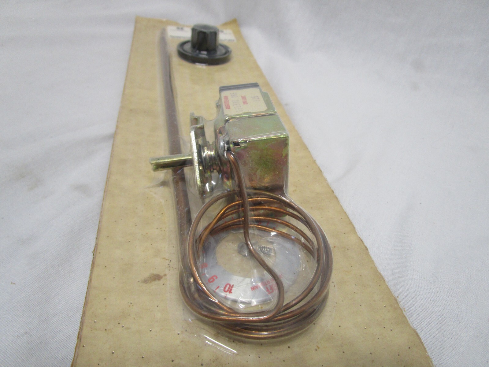 NEW ROBERTSHAW SE 5300 065 THERMOSTAT