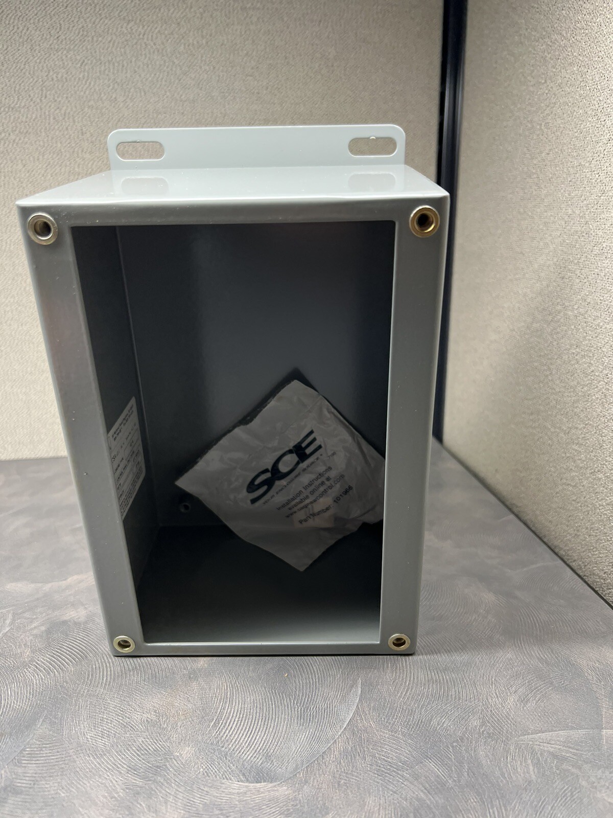 NEW SAGINAW 6 HOLE 22MM ENCLOSURE SCE-6PBGX