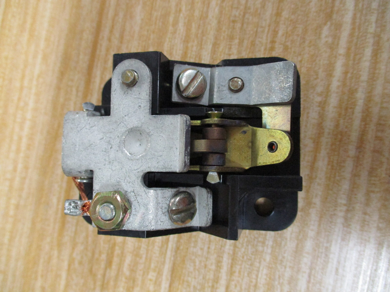 Square D 750-C10-G2 Schneider Control Block 750C10G2