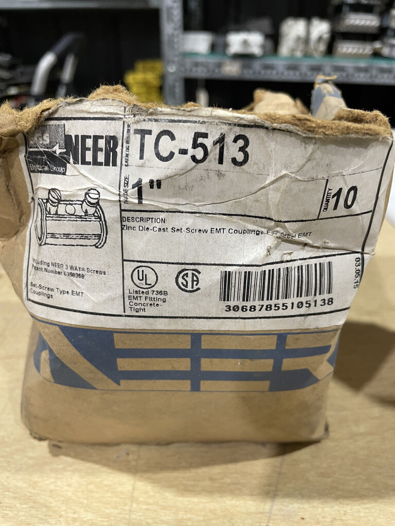 LOT OF 10 EGS NEER TC-513 1″ 2-SET SCREW EMT CONDUIT COUPLINGS W474