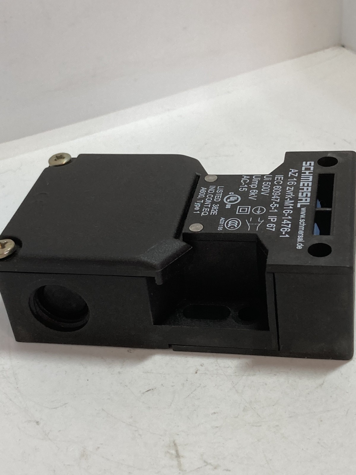 SCHMERSAL AZ16-12ZVRK-M16-1476-1 SAFETY DOOR SWITCH 500V