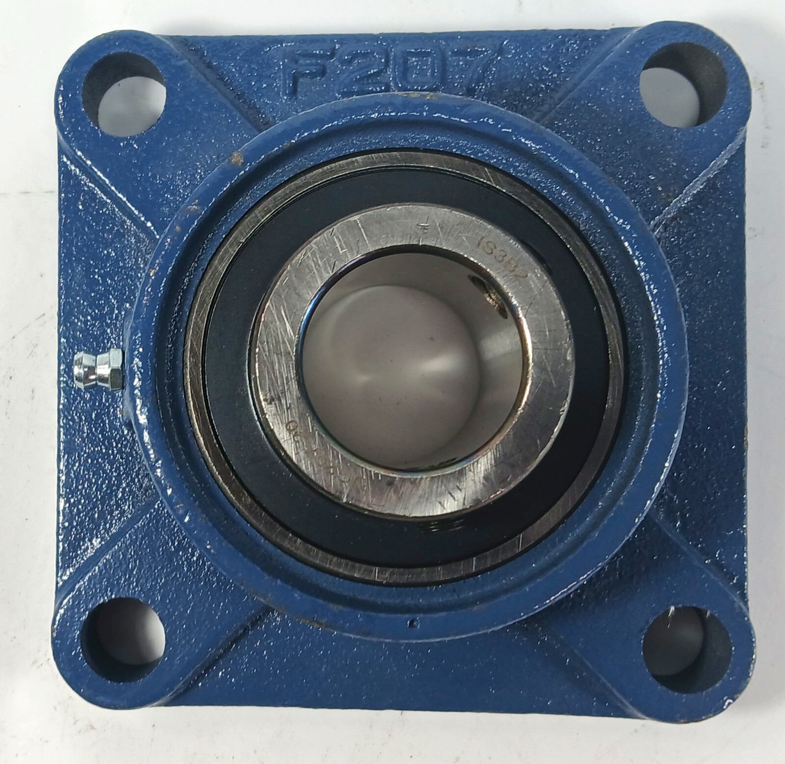1 NEW UNBRANDED UCF207-20 1 ¼” BORE 4 BOLT PILLOW BLOCK BEARING NNB *MAKE OFFER*