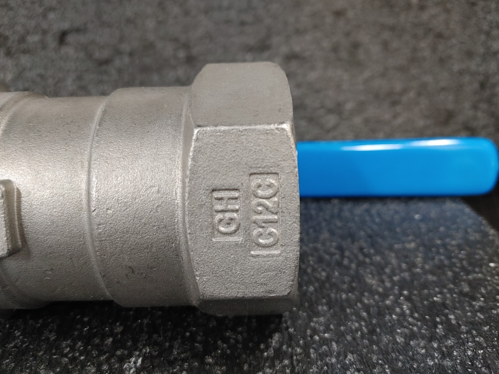 VELAN S07-B0213-SSEA HB2000 1 1/2″ 2000 WOG CF8M Memoryseal Resilient Ball Valve