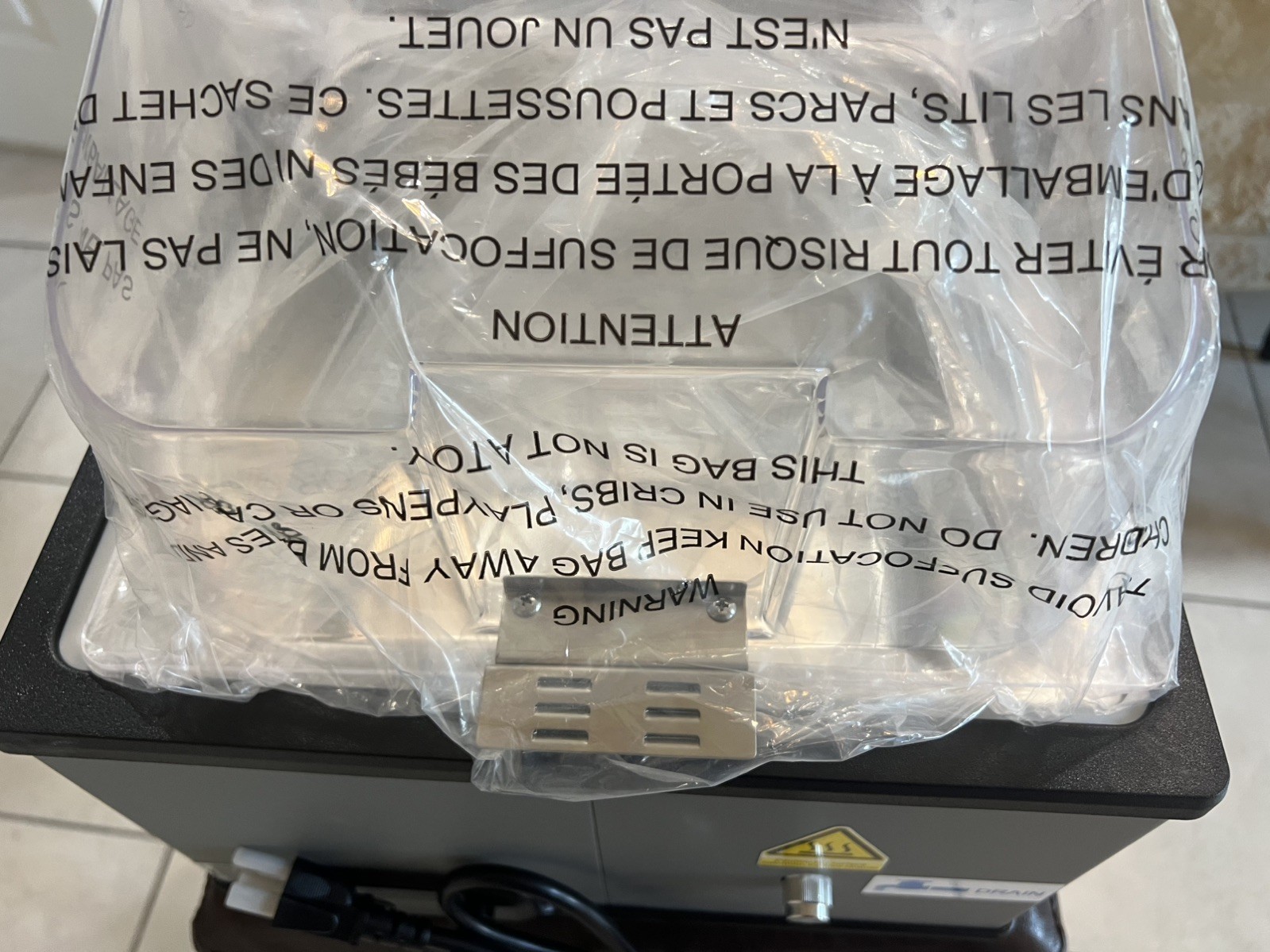 POLYSCIENCE ~ WBE10A11B ~ Water Bath, 120V, Digital Display, 8.6A, 60Hz