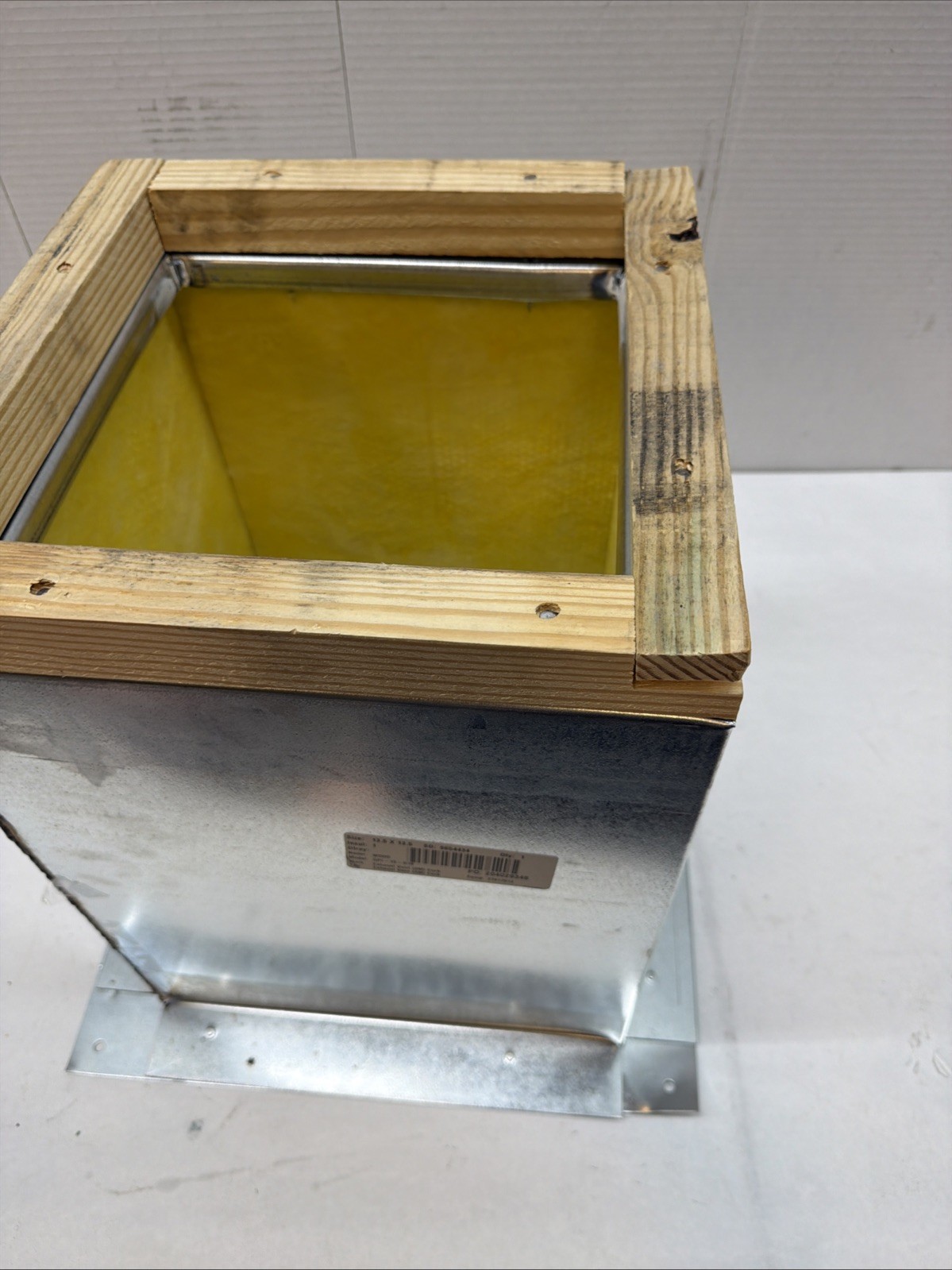 Greenheck GPI-15-G18 Roof Curb for 15in Square Base