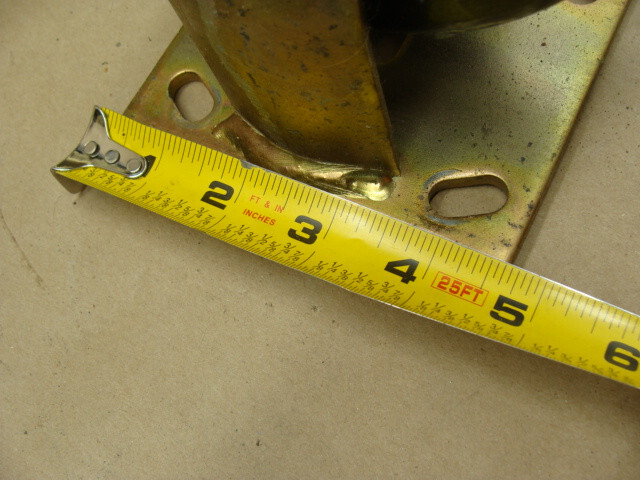 SET OF 4 GREASEABLE (2 STATIONARY/2 SWIVEL) CASTERS 6″ X 2″ 05085329