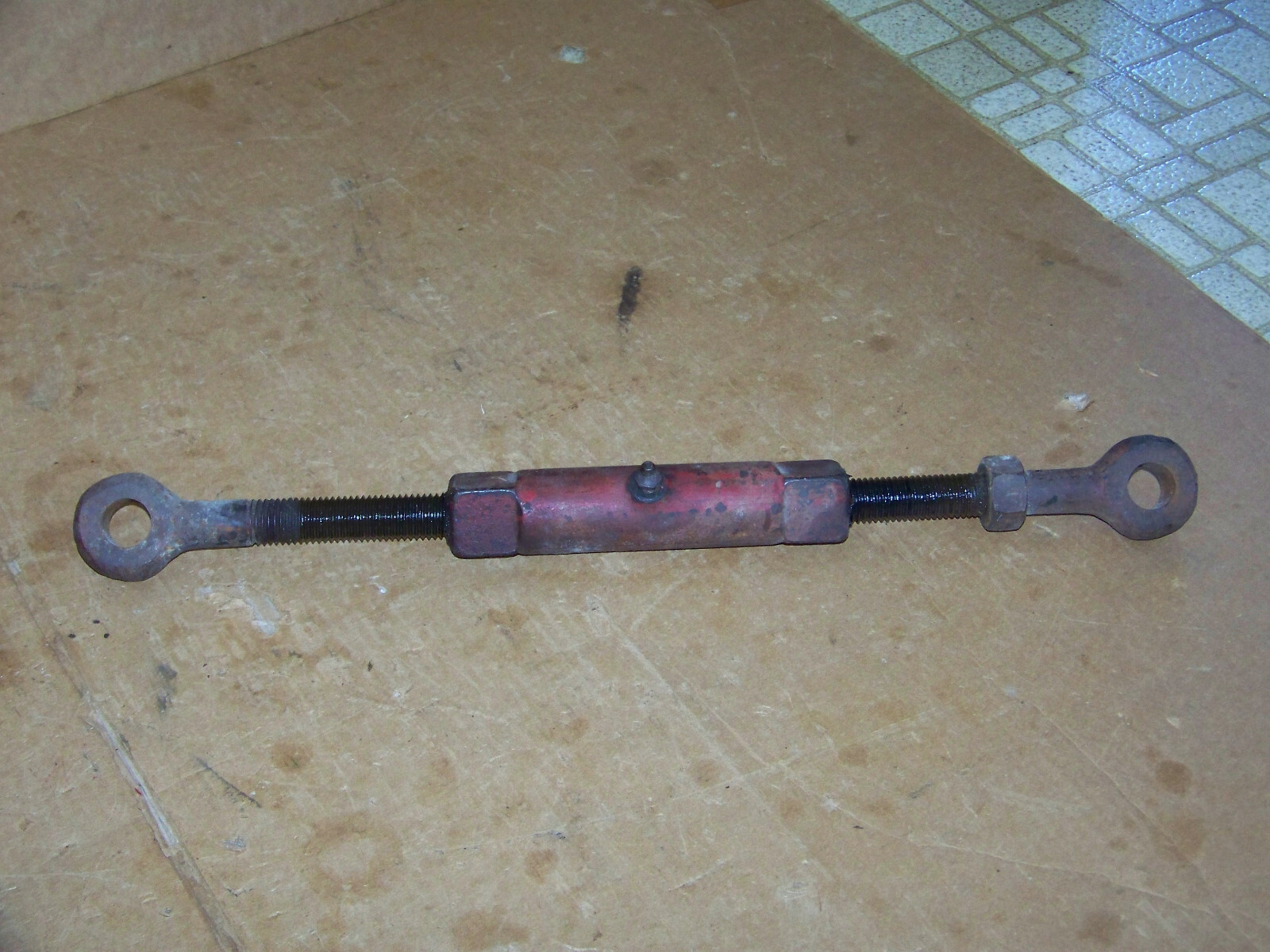 International IHC 1745B Garden Lawn Tractor 3pt Hitch Top Center Link Plow