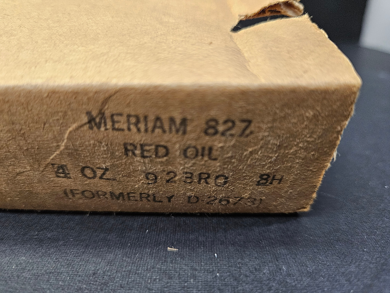 NOS RCA 98027 Manometer RED SP GR Oil Meriam 827 8 oz Tin with box RARE