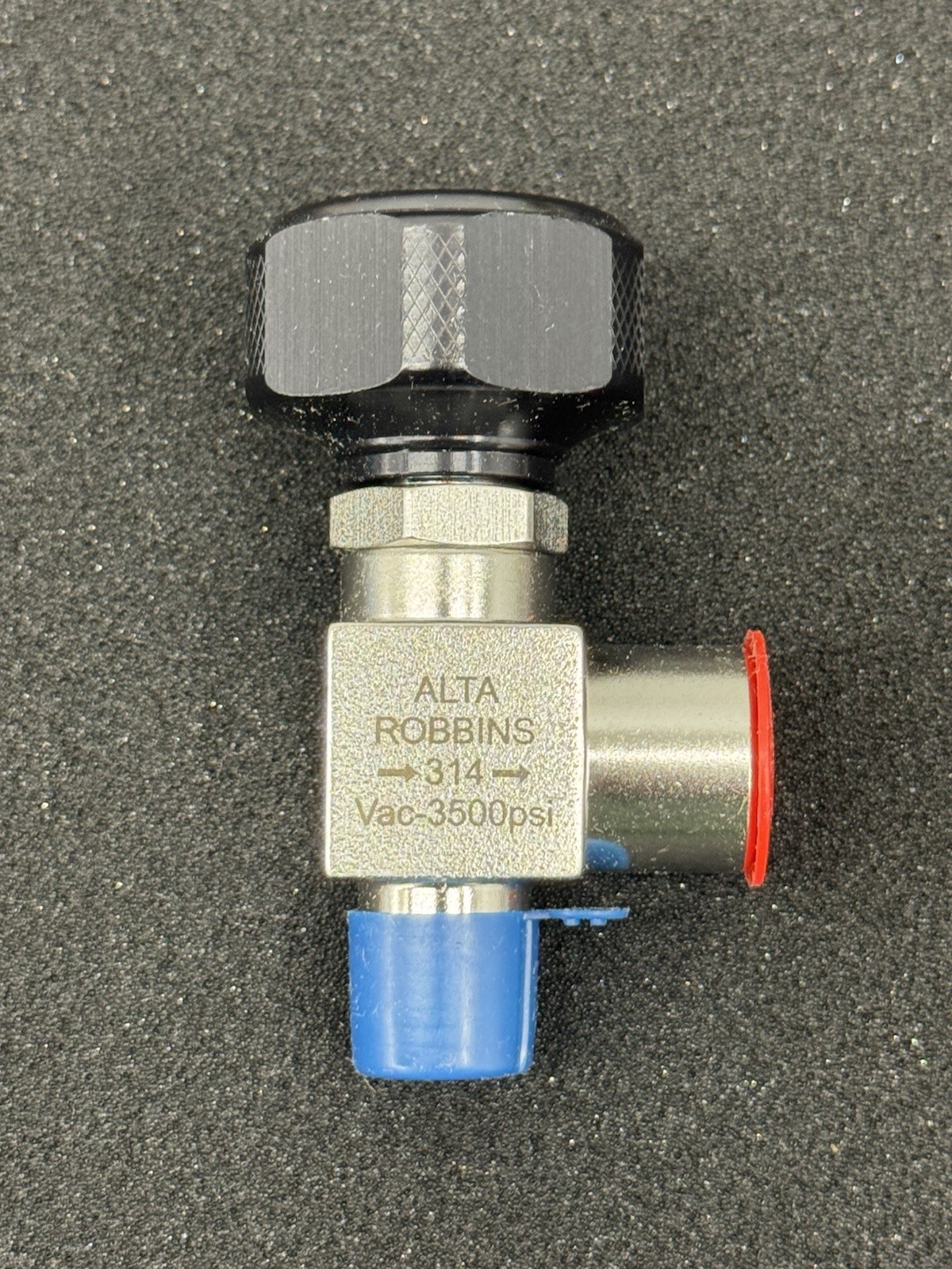 Alta Robbins Angled Needle Valve 1/4” MNPT x 1/4” FNPT 314-13A