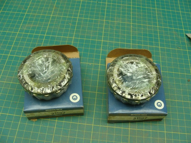 LOT OF 2 GENUINE BOWER BCA TAPERED ROLLER BEARINGS 31597